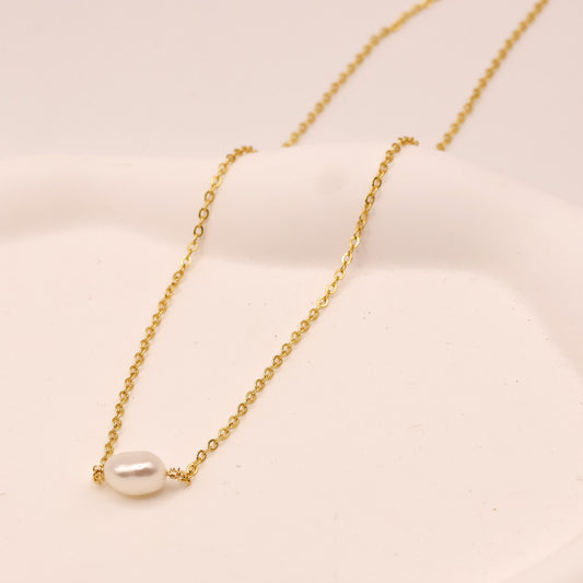 Aria minimalist pearl necklace