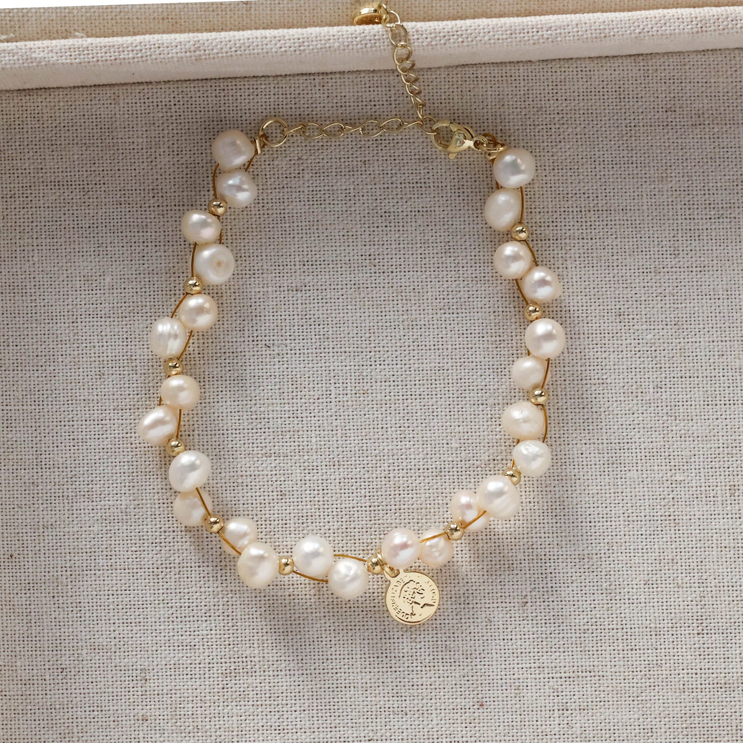 Elizabeth Natural Pearl Bracelet