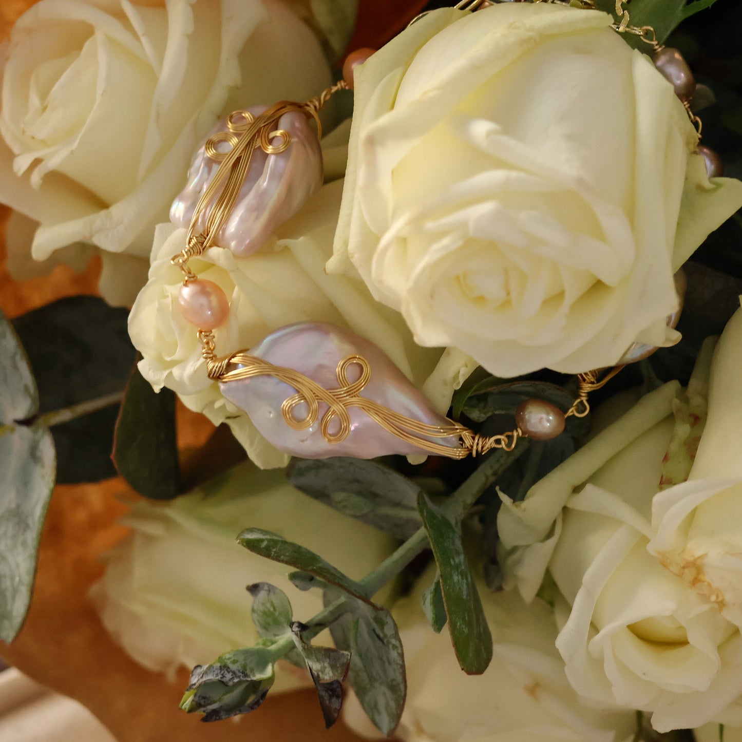 Teardrop baroque pearl bracelet