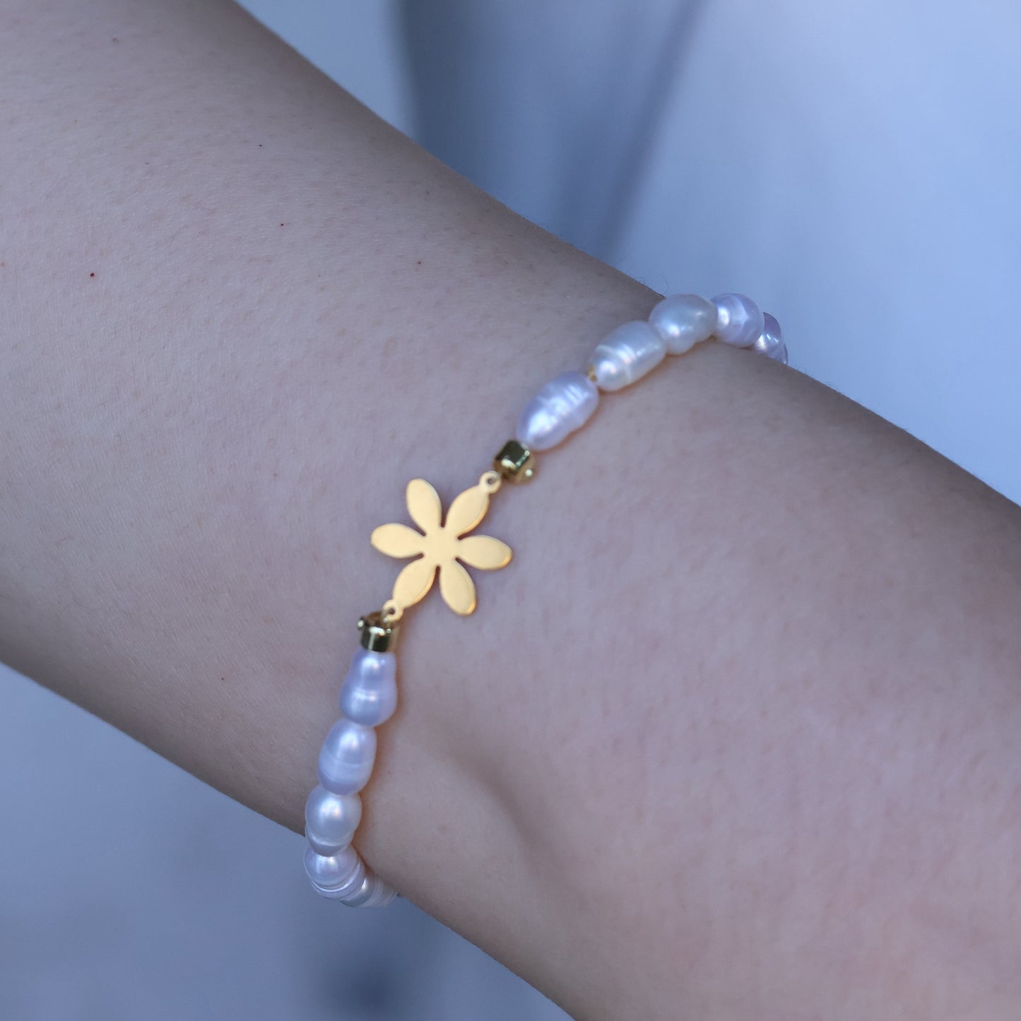 Flower Charm Freshwater Pearl Bracelet