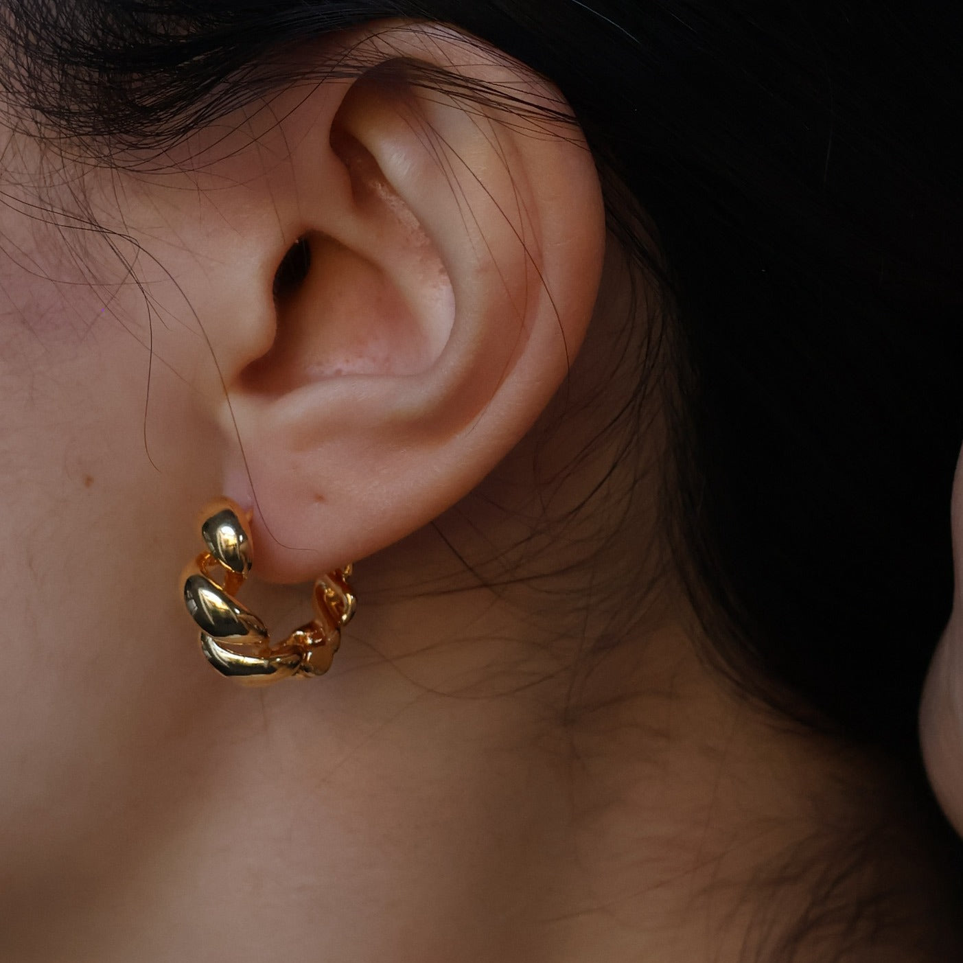 Quinn Gold Plated Twisted Huggies