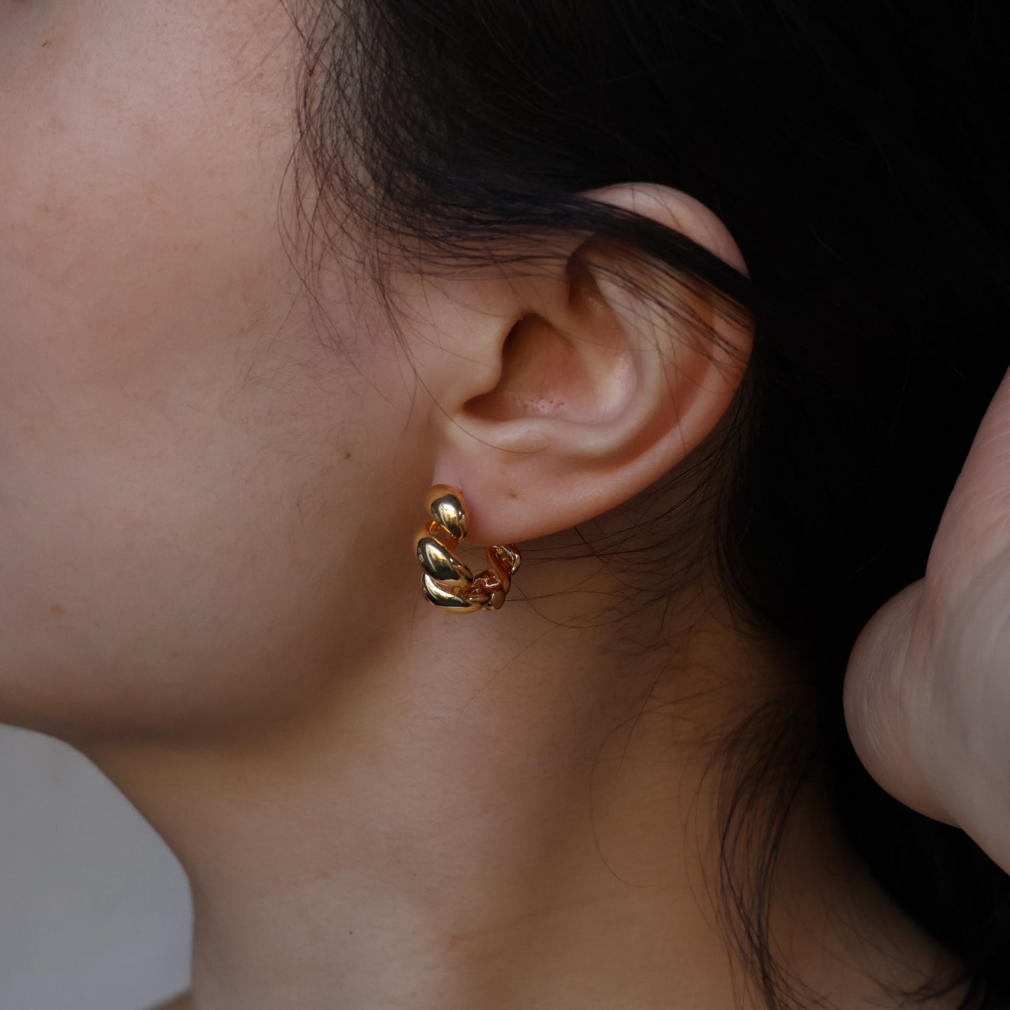 Quinn Gold Plated Twisted Huggies