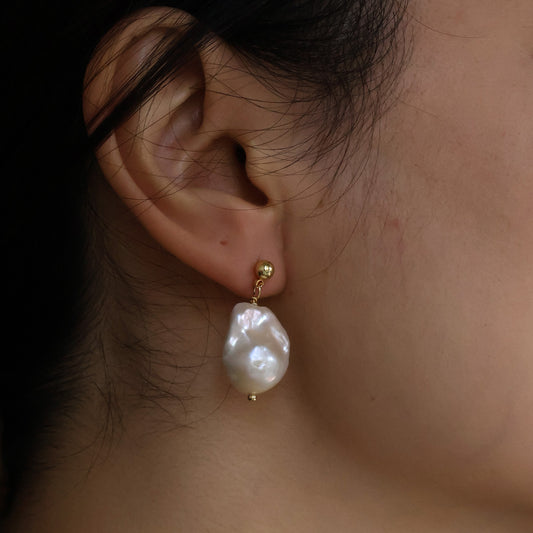 Paisley baroque pearl earrings