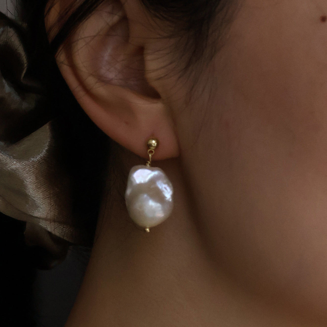 Paisley baroque pearl earrings