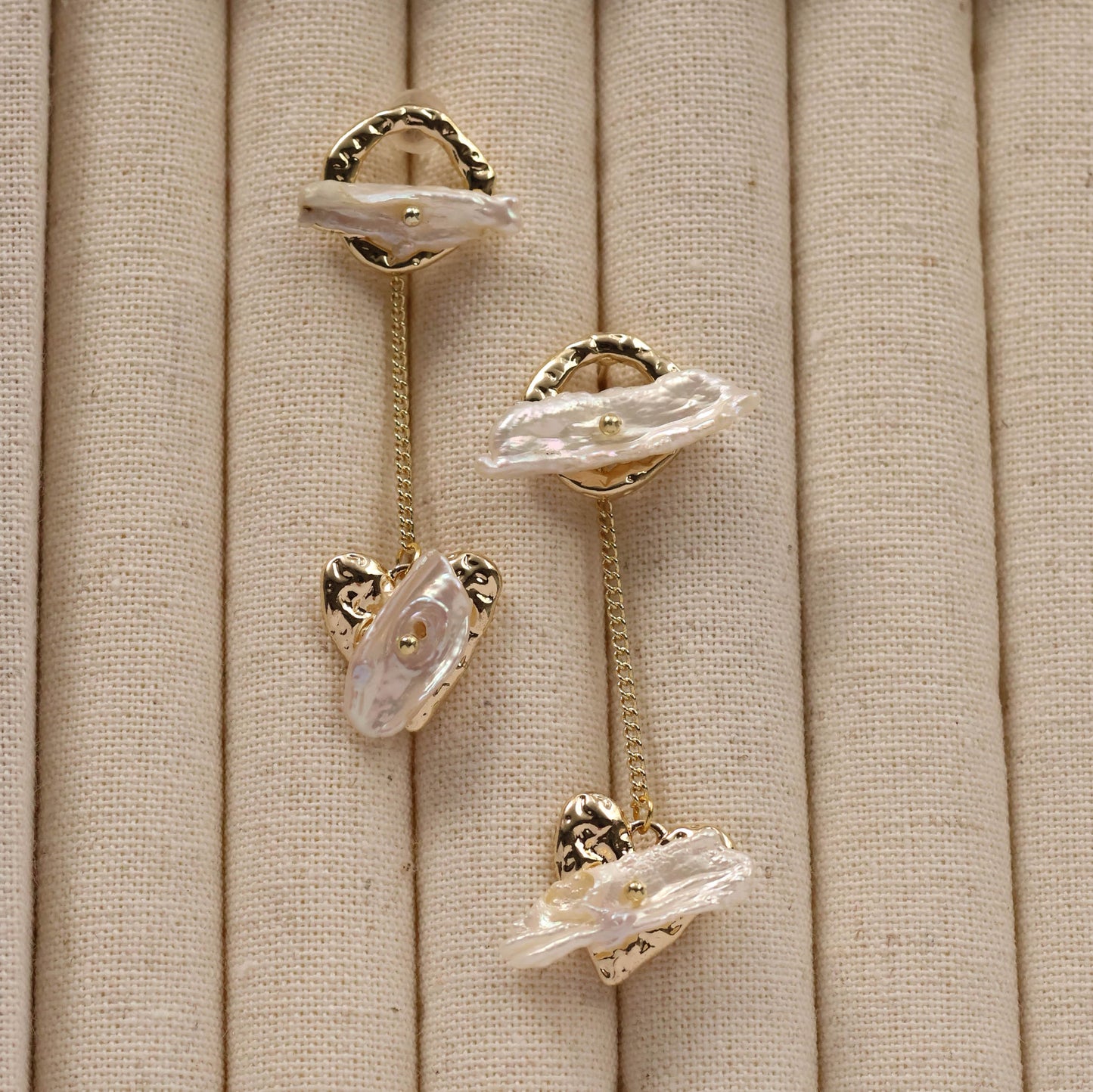 Eden baroque pearl dangled earrings