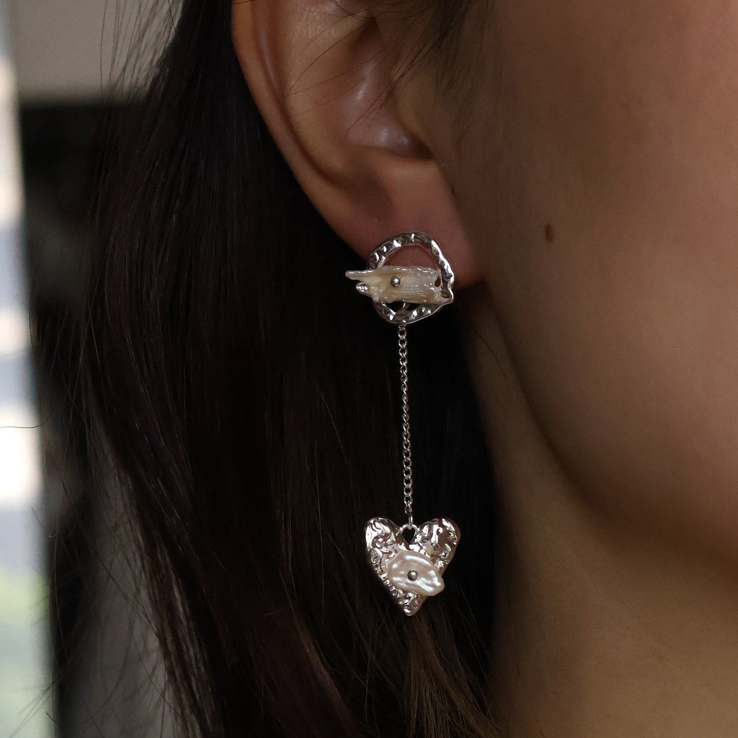 Eden baroque pearl dangled earrings