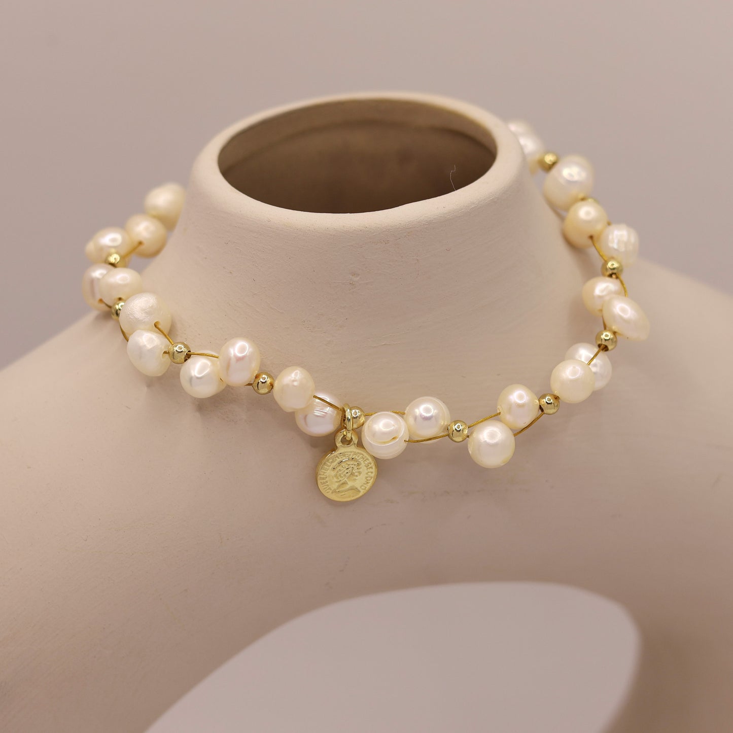 Elizabeth Natural Pearl Bracelet