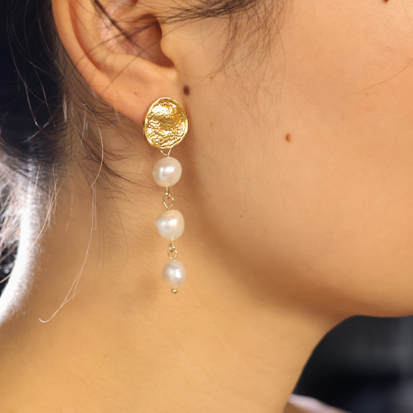 June pearl drop earring