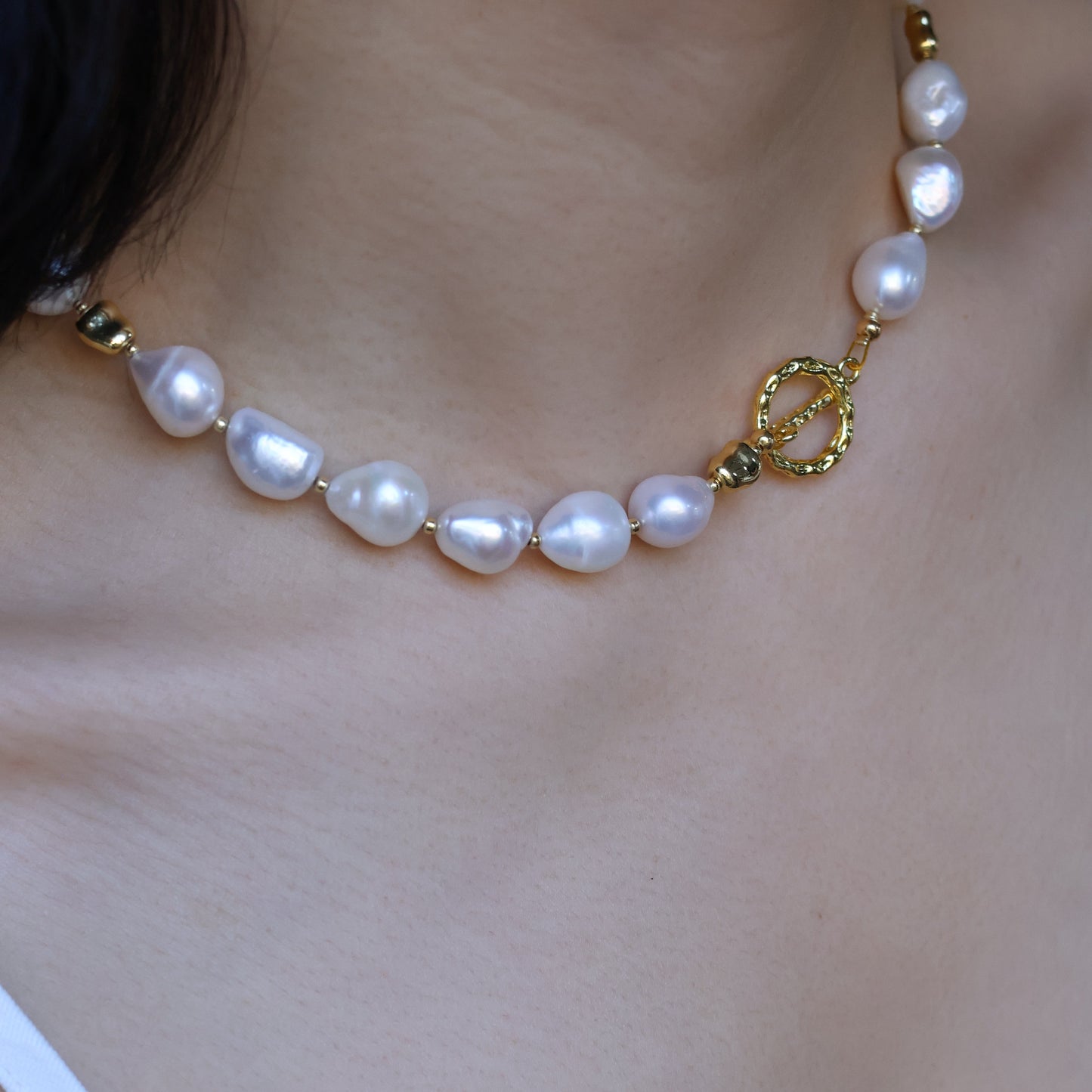Isabella Baroque Pearl Necklace