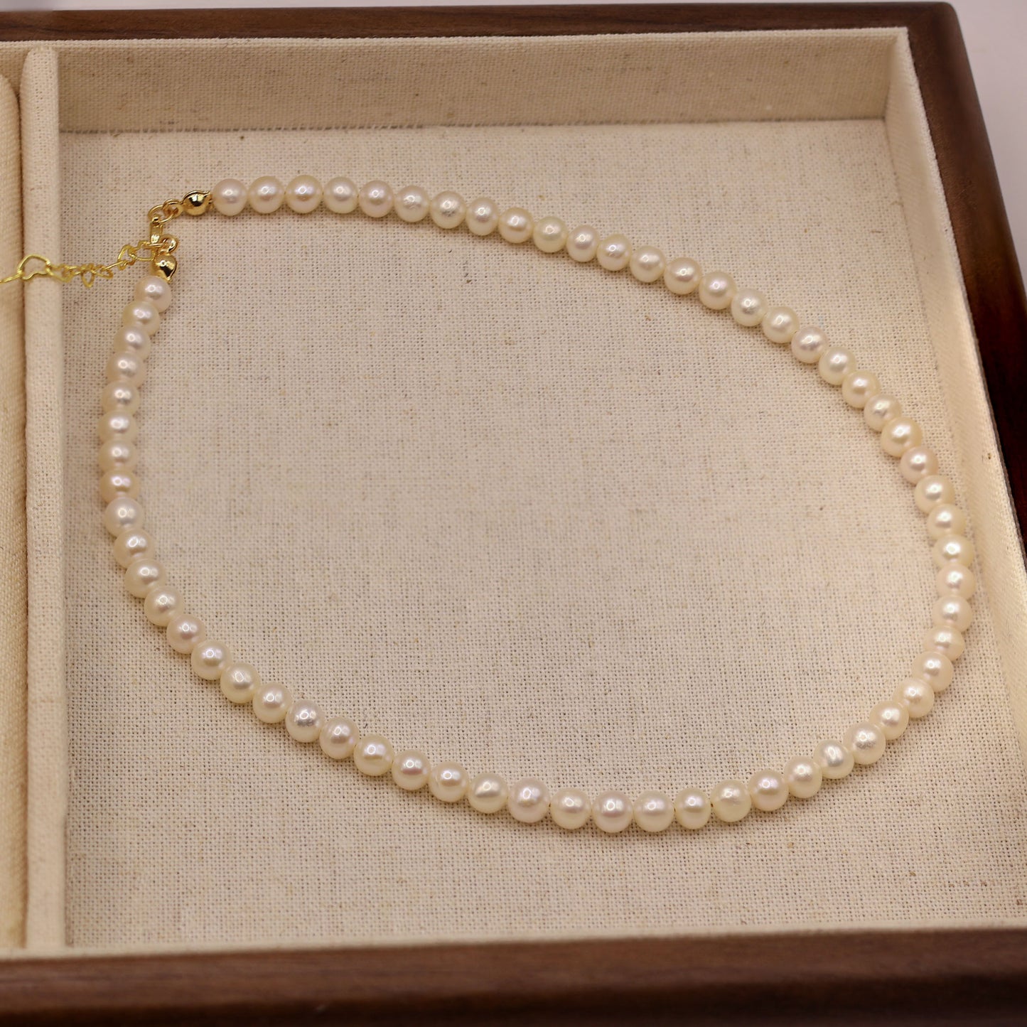 Rosie classic pearl necklace handmade