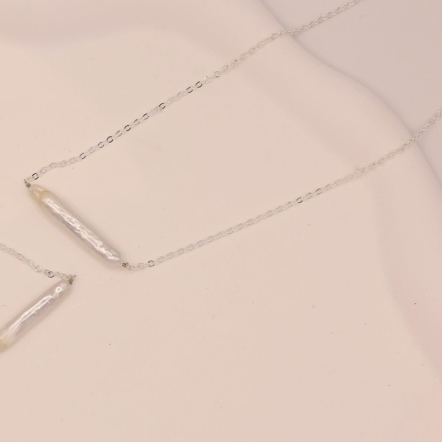 Silver lining baroque pearl necklace