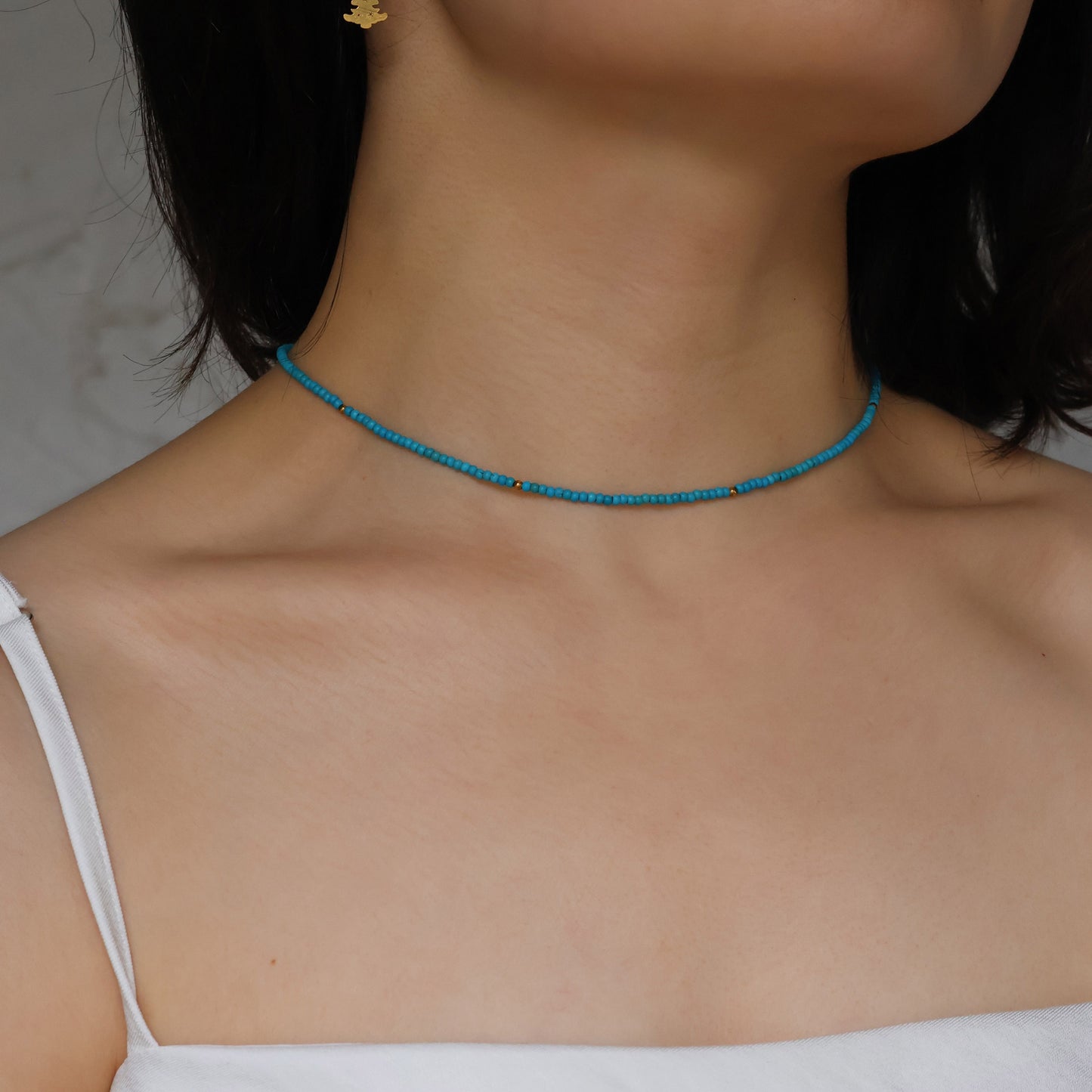 Miniature turquoise beads choker necklace