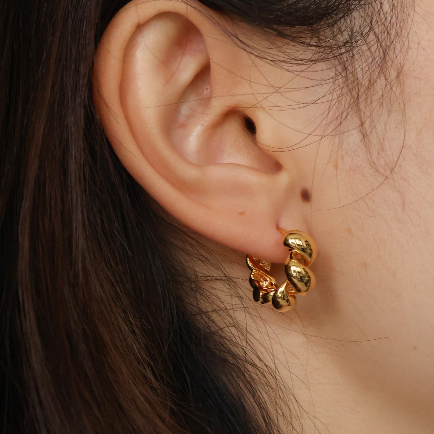 Quinn Gold Plated Twisted Huggies