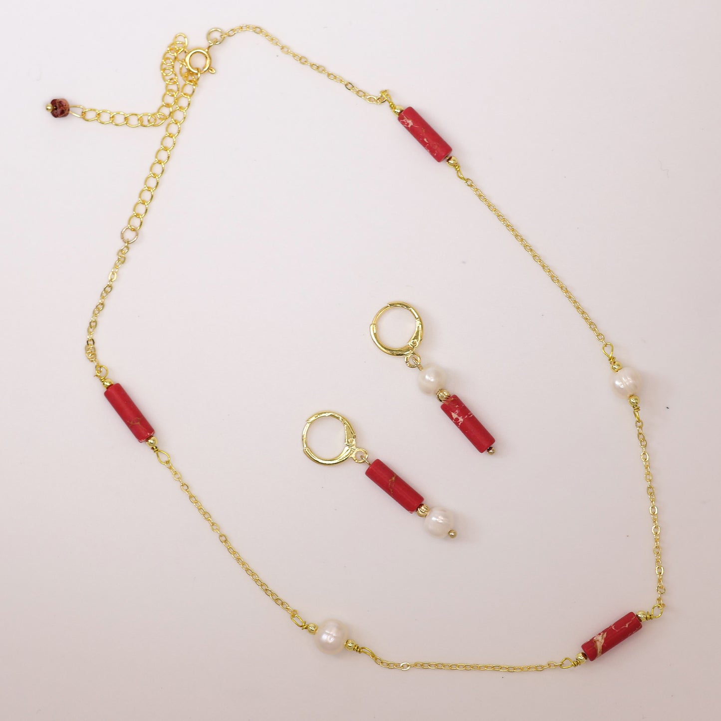 Scarlett earring and necklace set