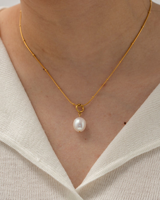 The ONE Pearl Necklace