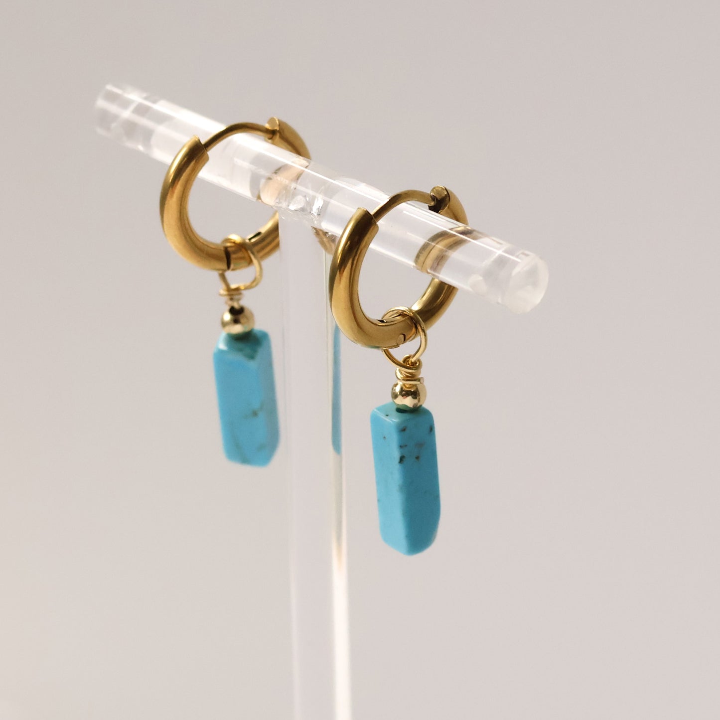 Turquesa Gold plated natural stone huggie hoops