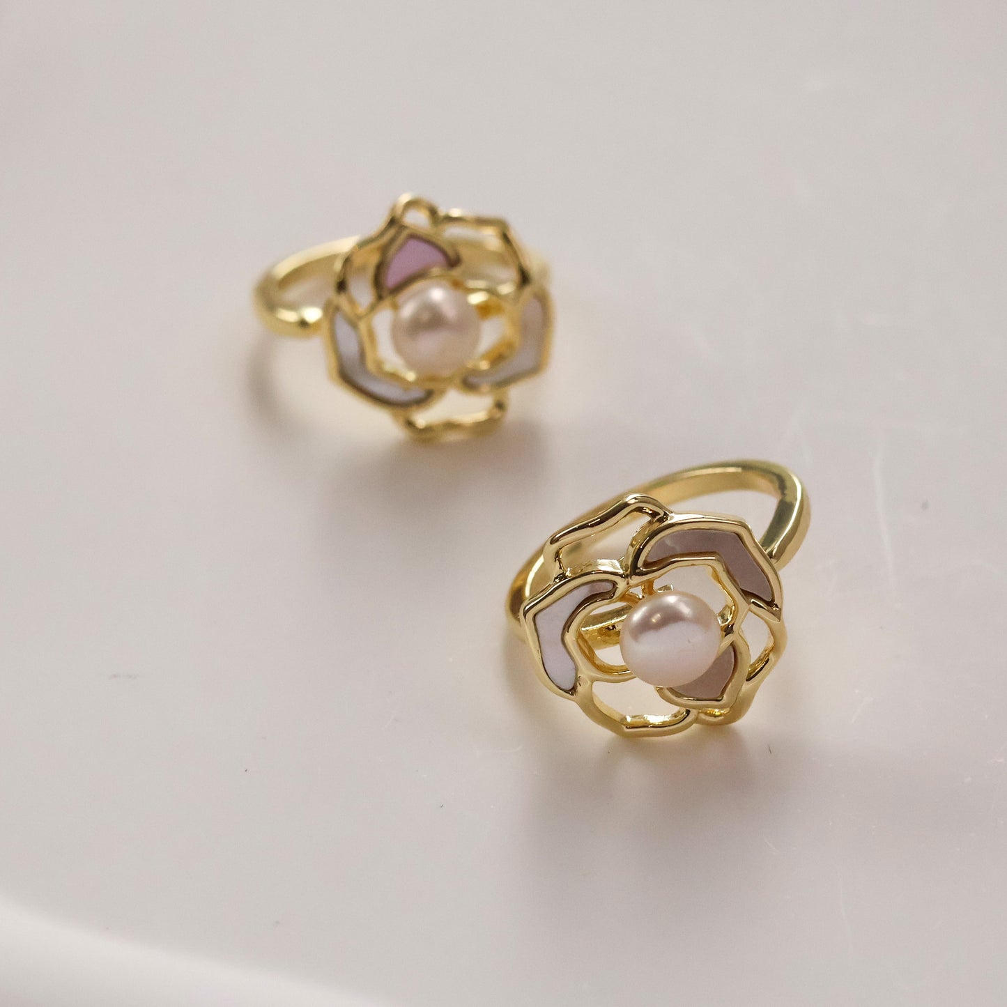 Natural pearl floral ring