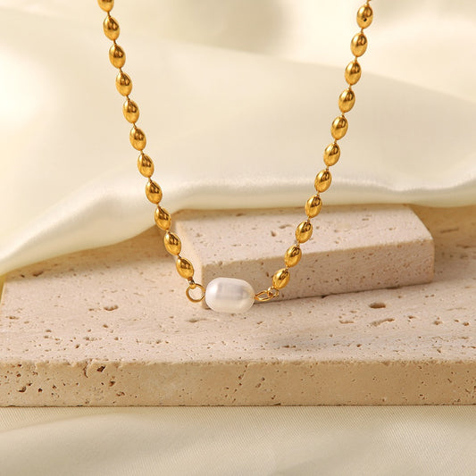 Gold plated beaded necklace with Pearl