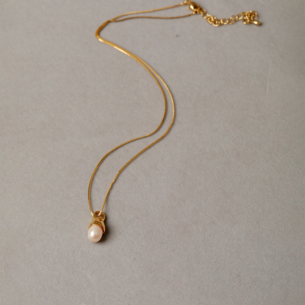 Lucia 18k gold plated Pearl necklace