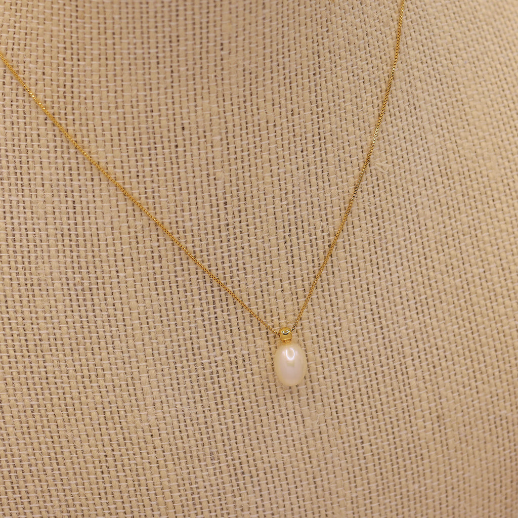 Aroma pearl necklace