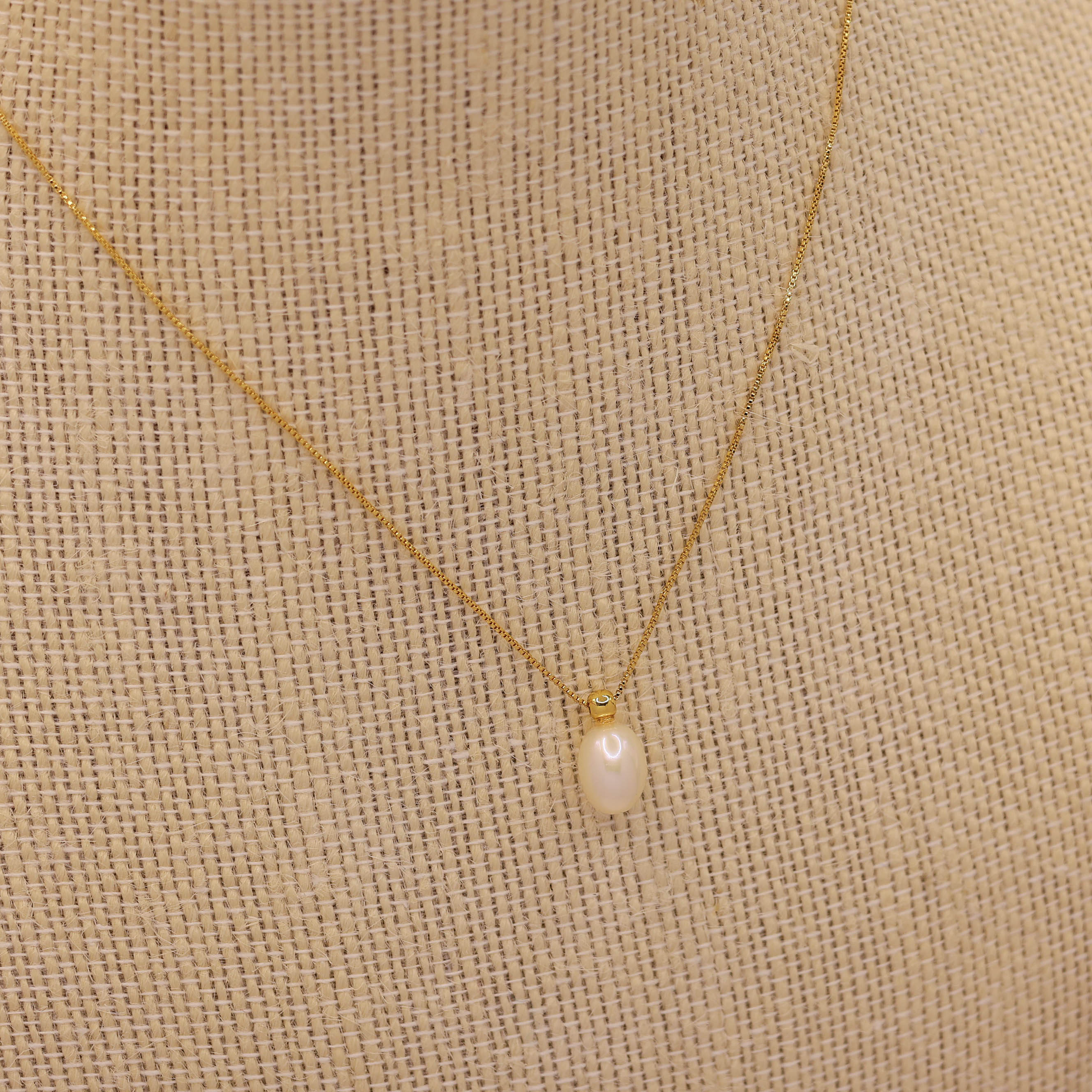 Aroma pearl necklace