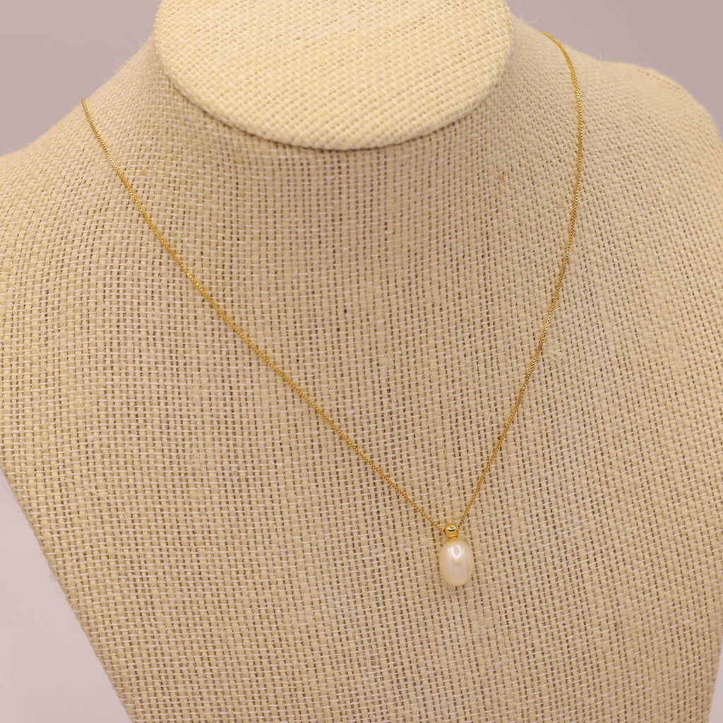 Aroma pearl necklace
