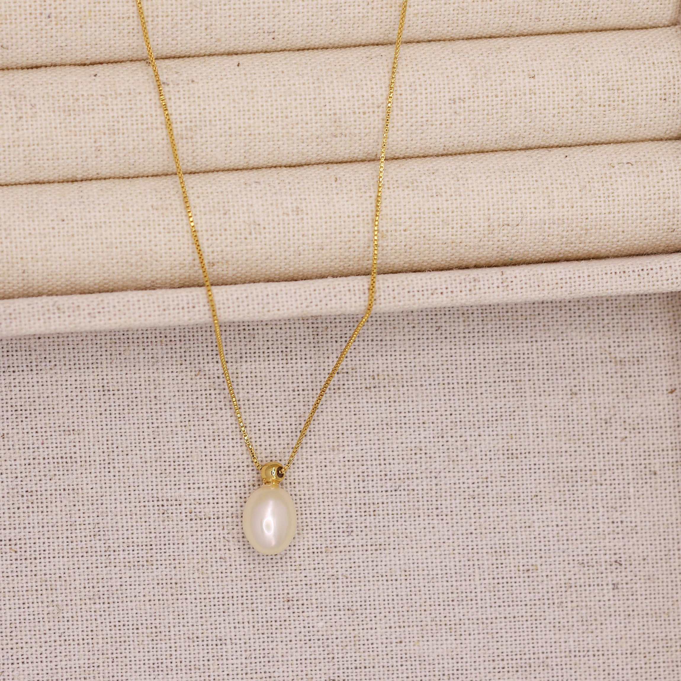 Aroma pearl necklace