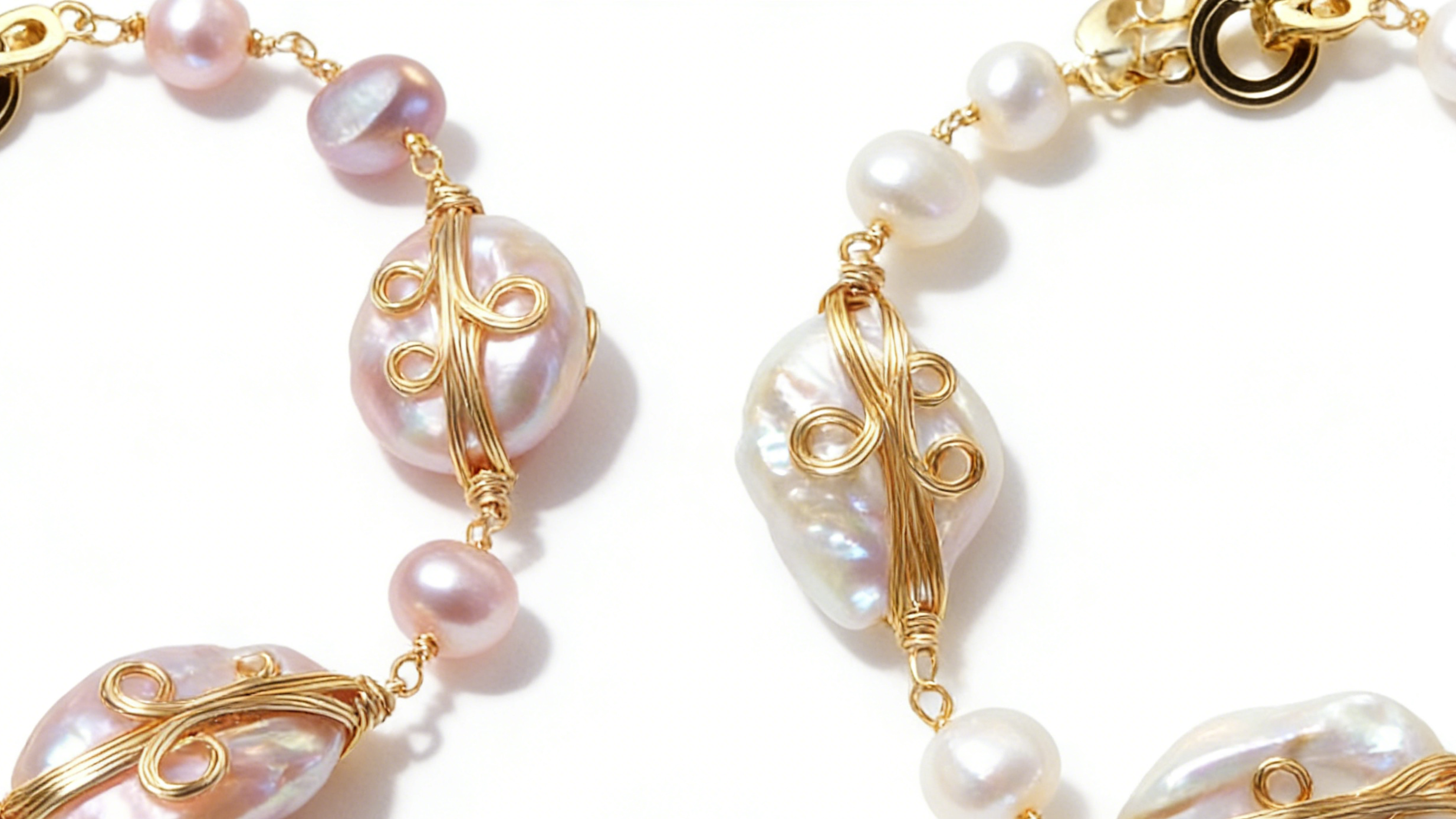 Teardrop baroque pearl bracelet