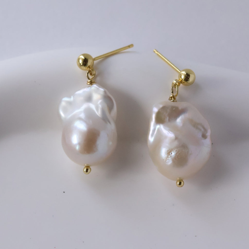 Paisley baroque pearl earrings