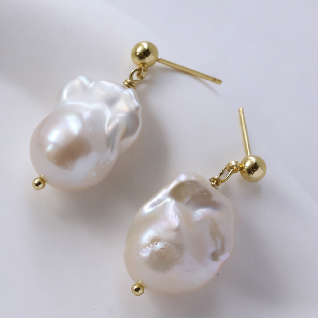 Paisley baroque pearl earrings