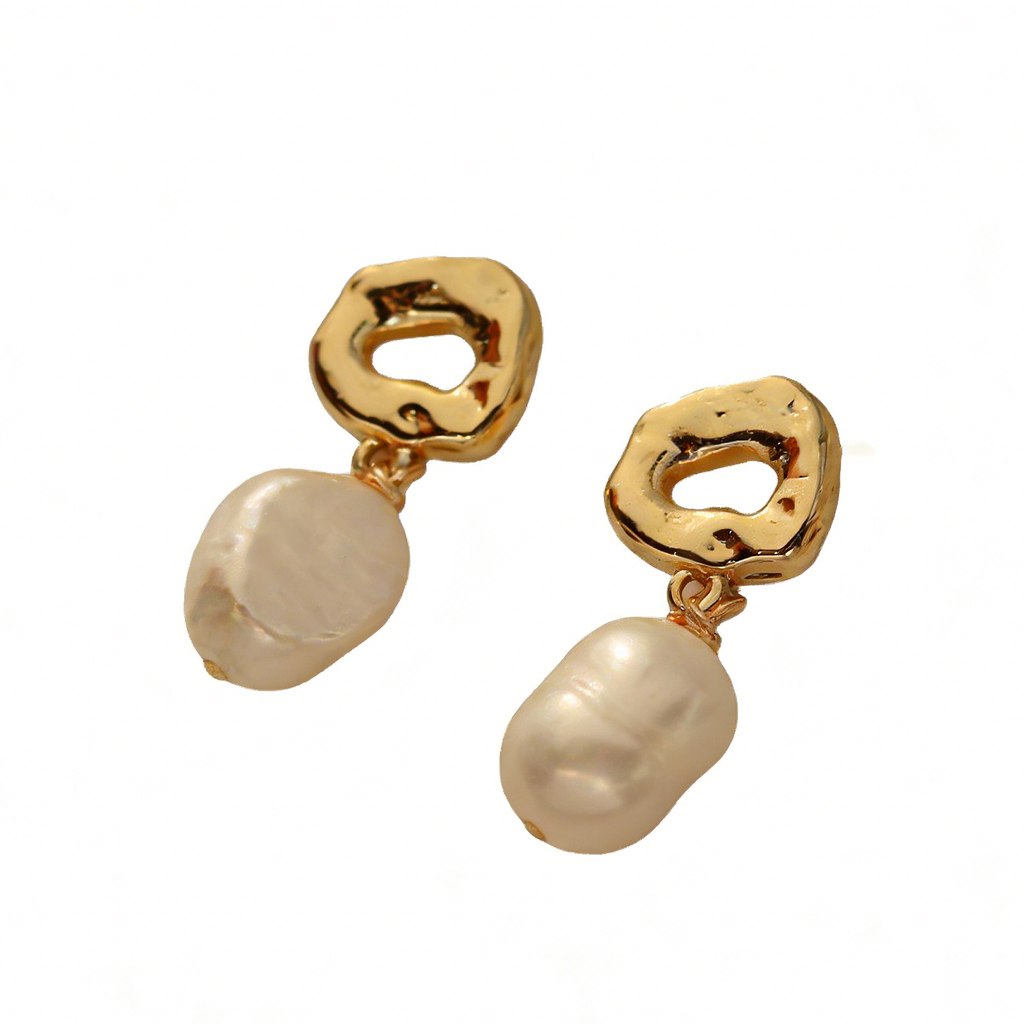 Iris freshwater pearl earring