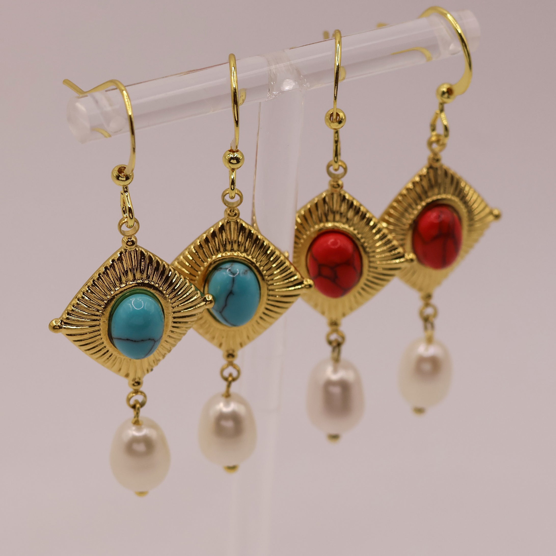 Renaissance natural stone and pearl earrings gold plated