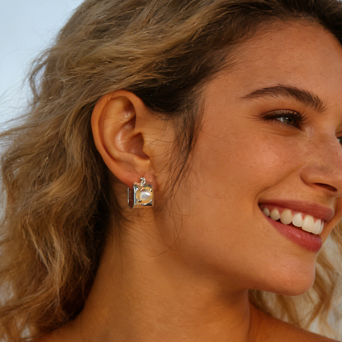 Ione Freshwater Pearl Huggies Earrings