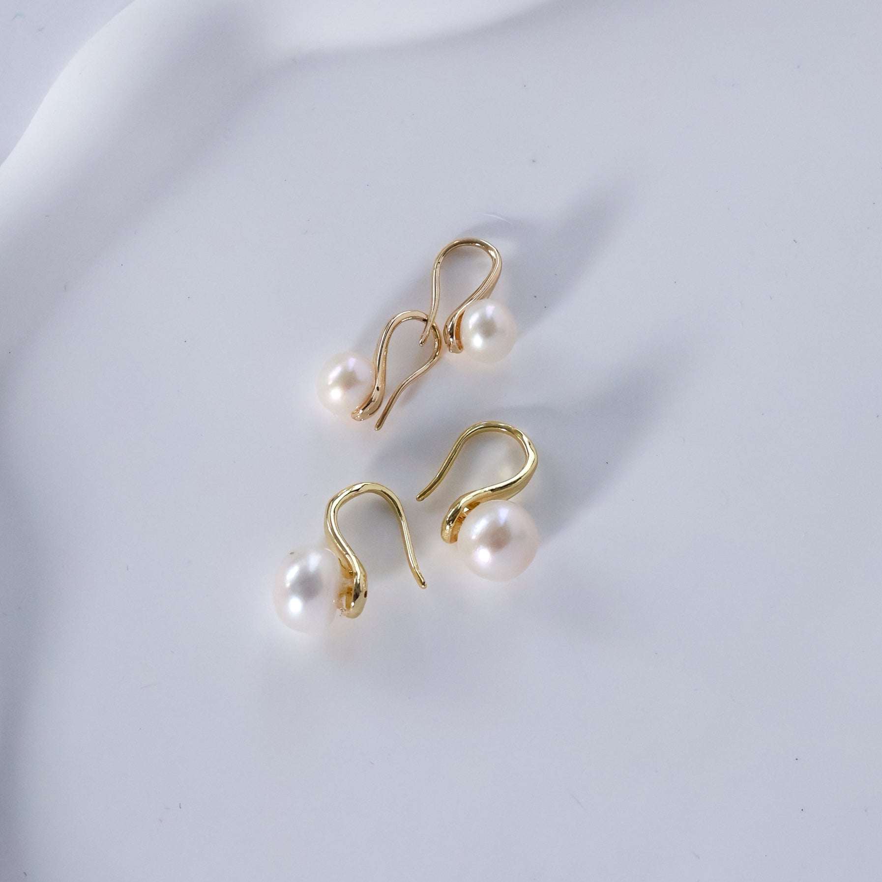 Lili freshwater pearl earring