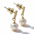 Mia freshwater pearl earring