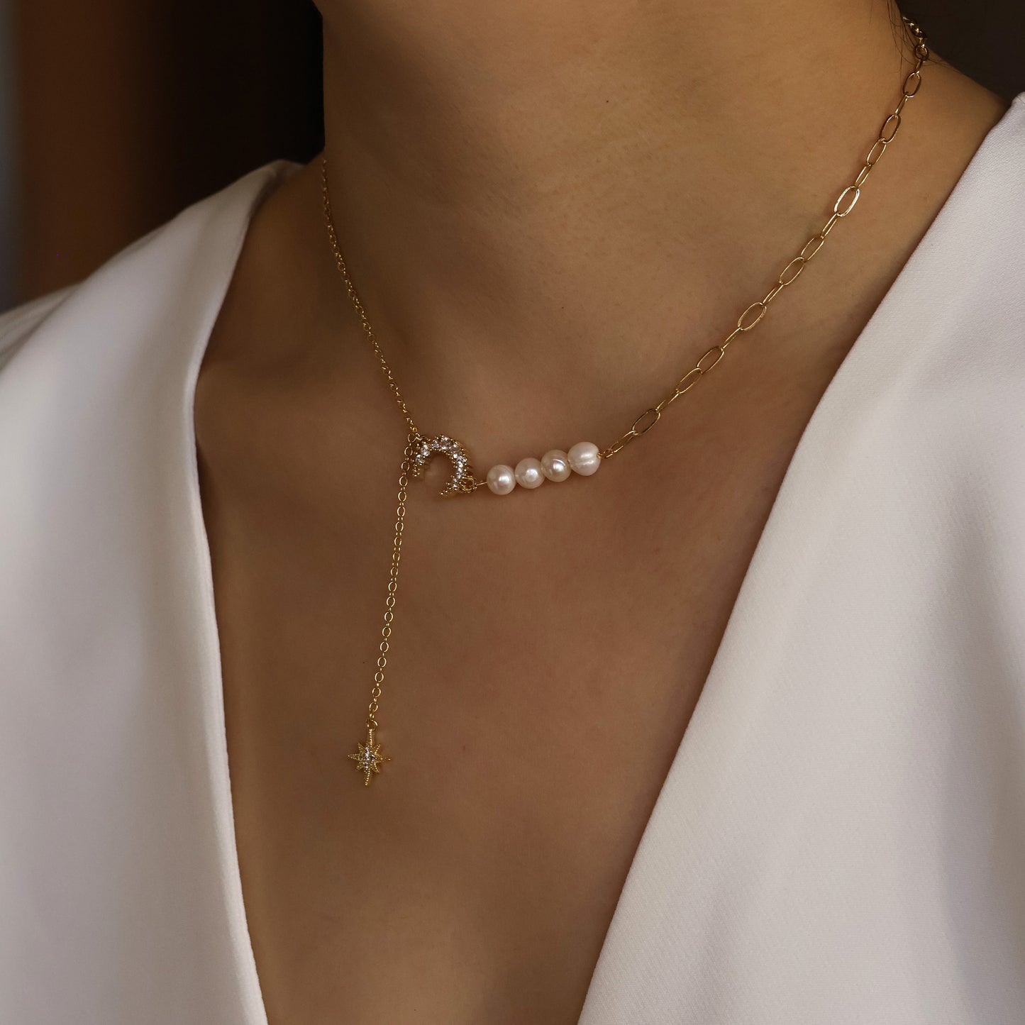 Luna Pearl Necklace