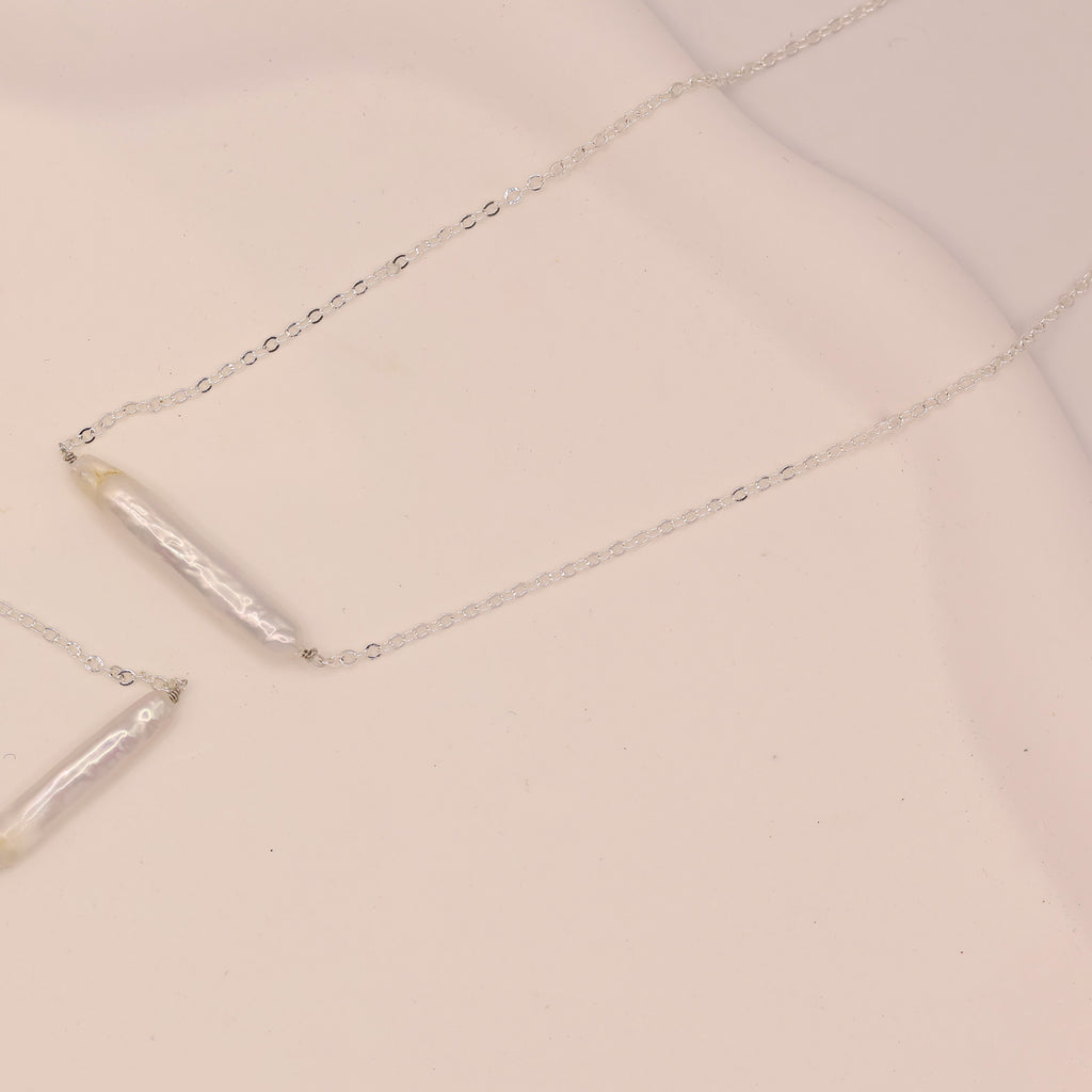 Silver lining baroque pearl necklace