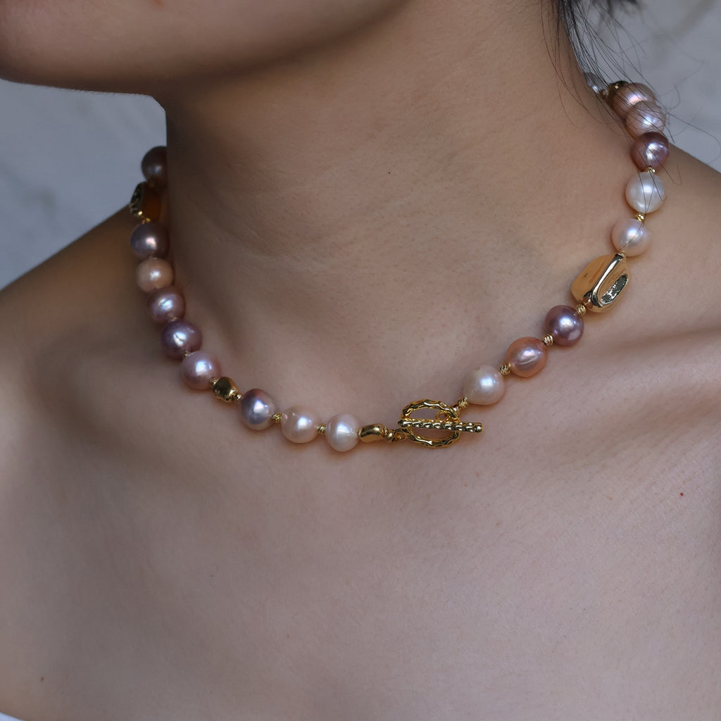 Sophia baroque Pearl Necklace
