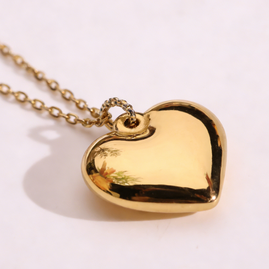Valentine necklace sweetheart gold plated