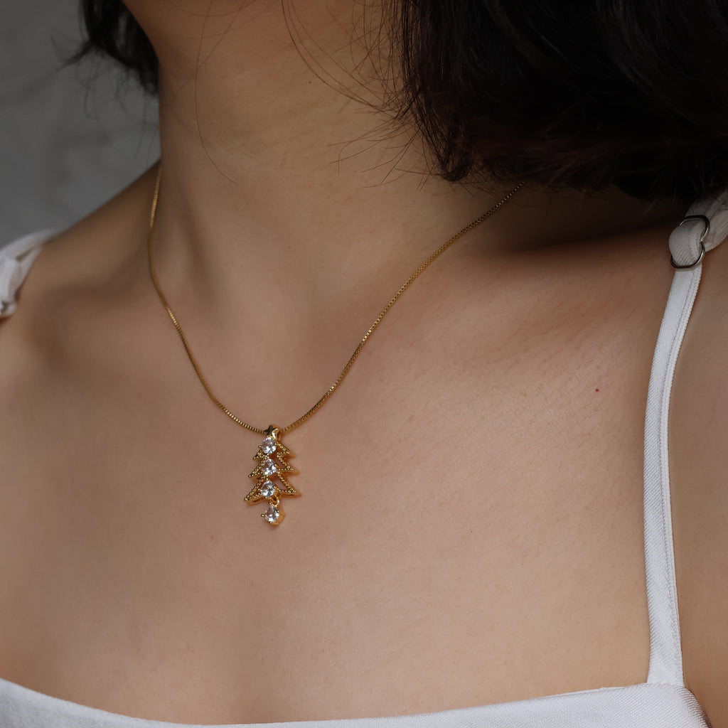 Snowy tree Christmas necklace gold plated
