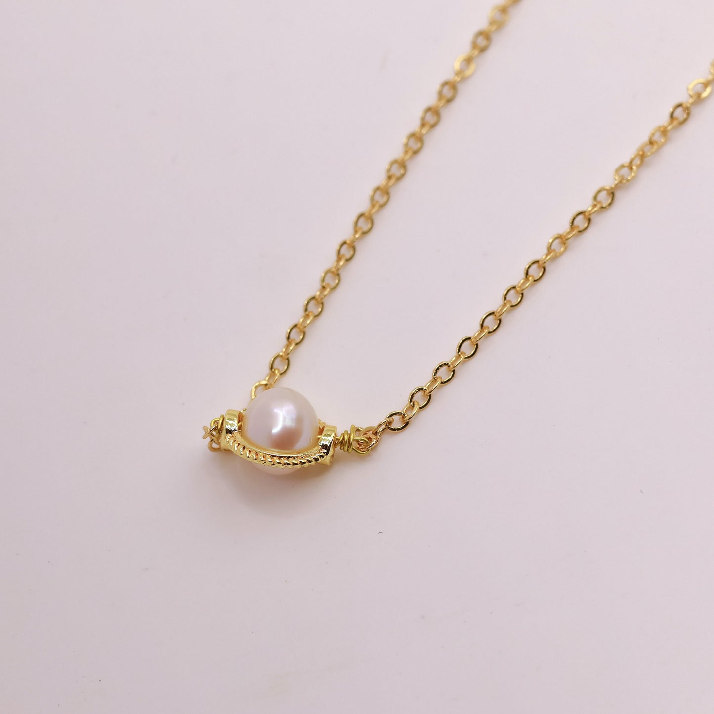 Leah pearl necklace gold plated