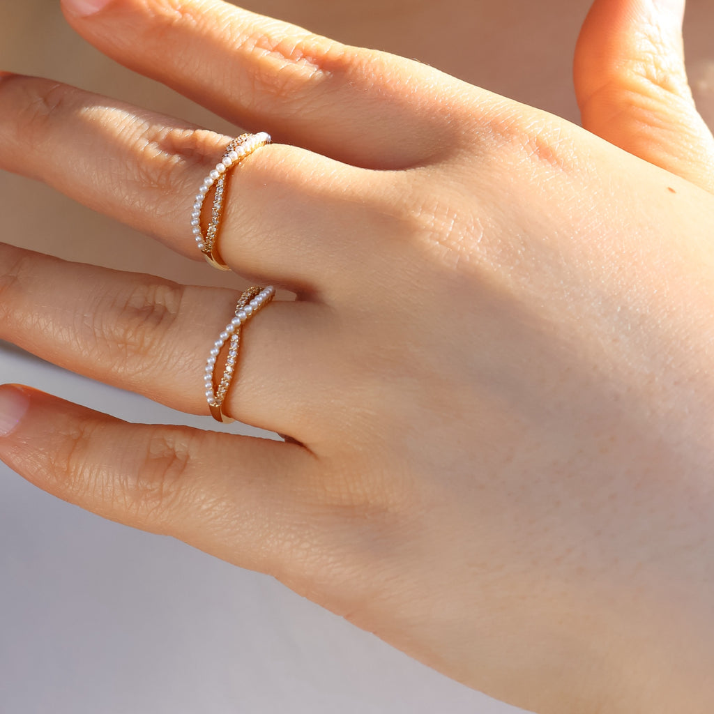 Infinity faux pearl ring