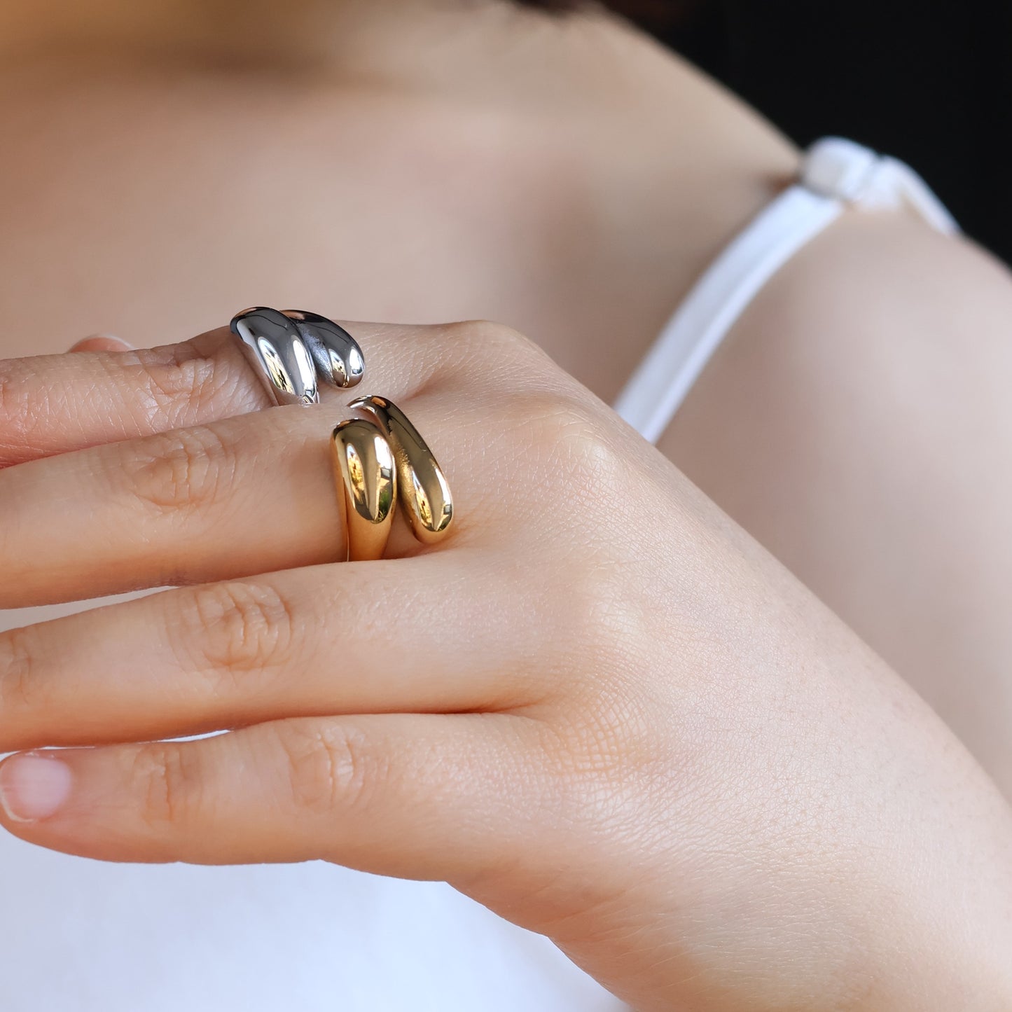Liquid open ring