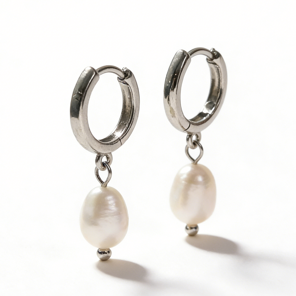 Suzie pearl huggie earrings gold plated