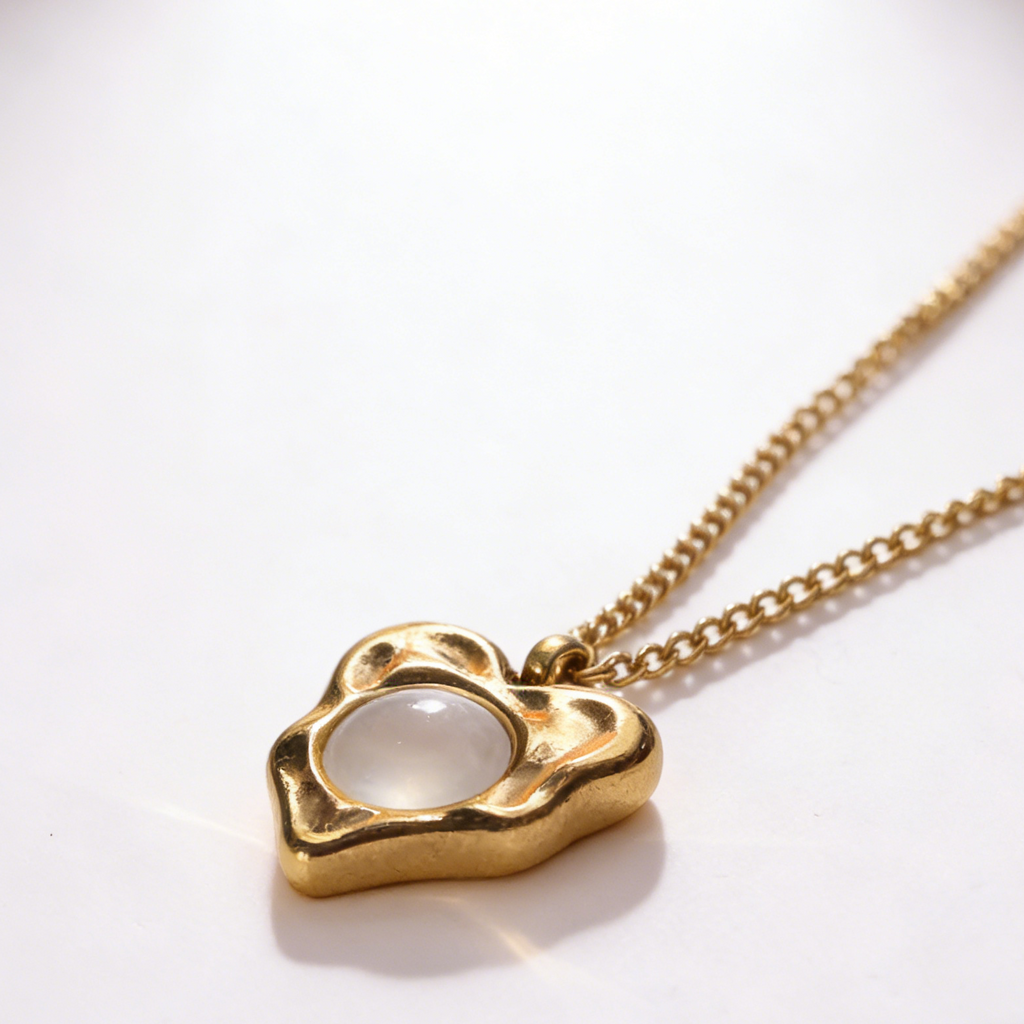 Valentine necklace amour gold plated