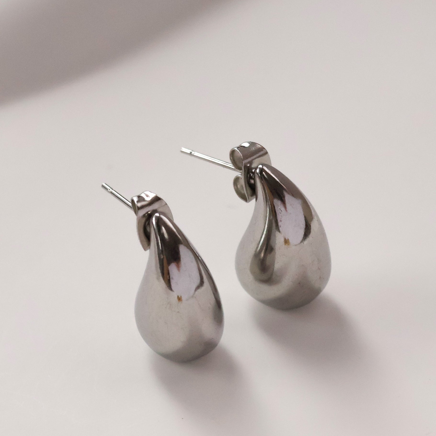 Gold plated small water drop stud earrings