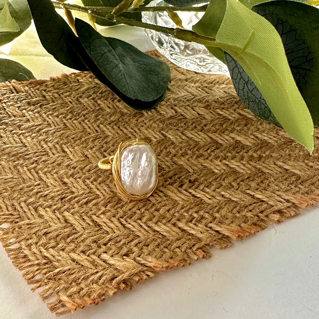 Oversize baroque Pearl open ring