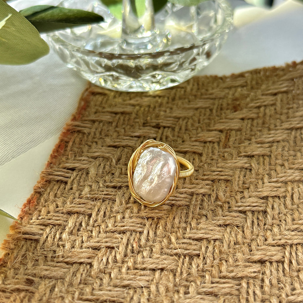 Oversize baroque Pearl open ring