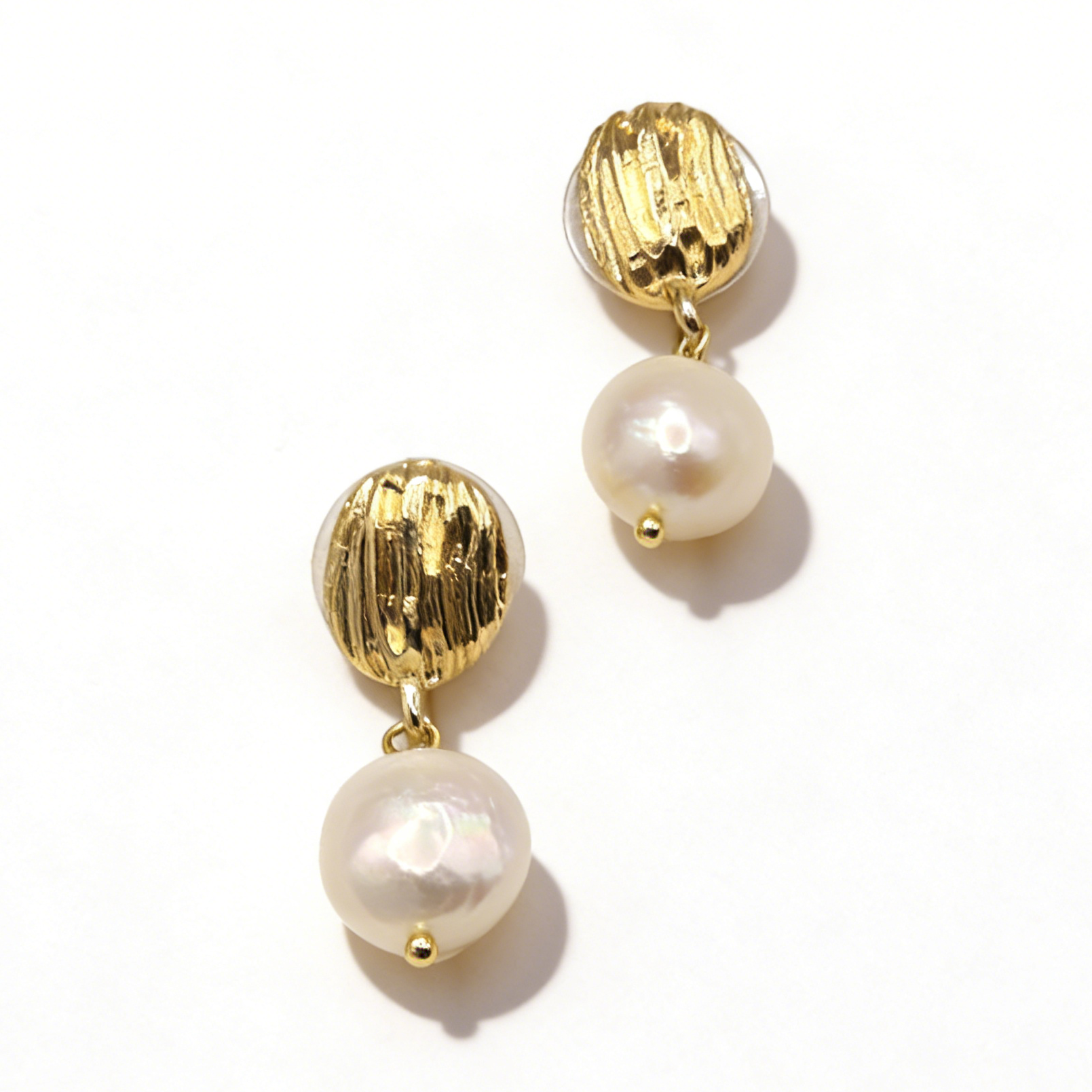Ivy freshwater pearl earrings