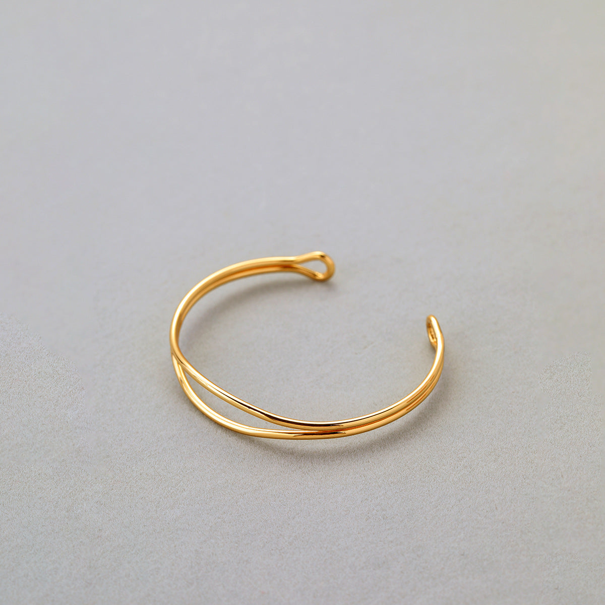 18k gold plated minimalist bangle